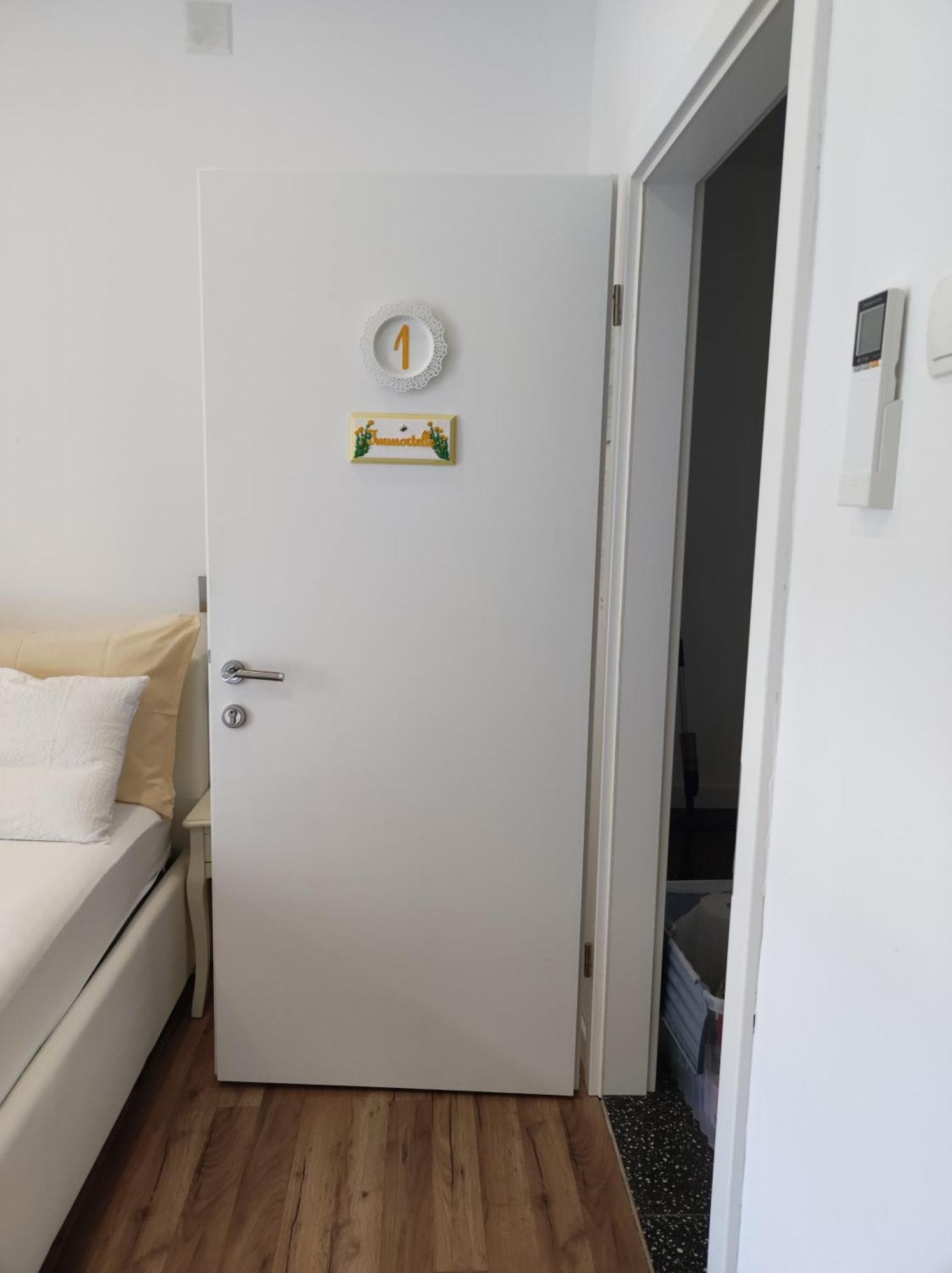 Apartments Krstulja Baska  Room photo