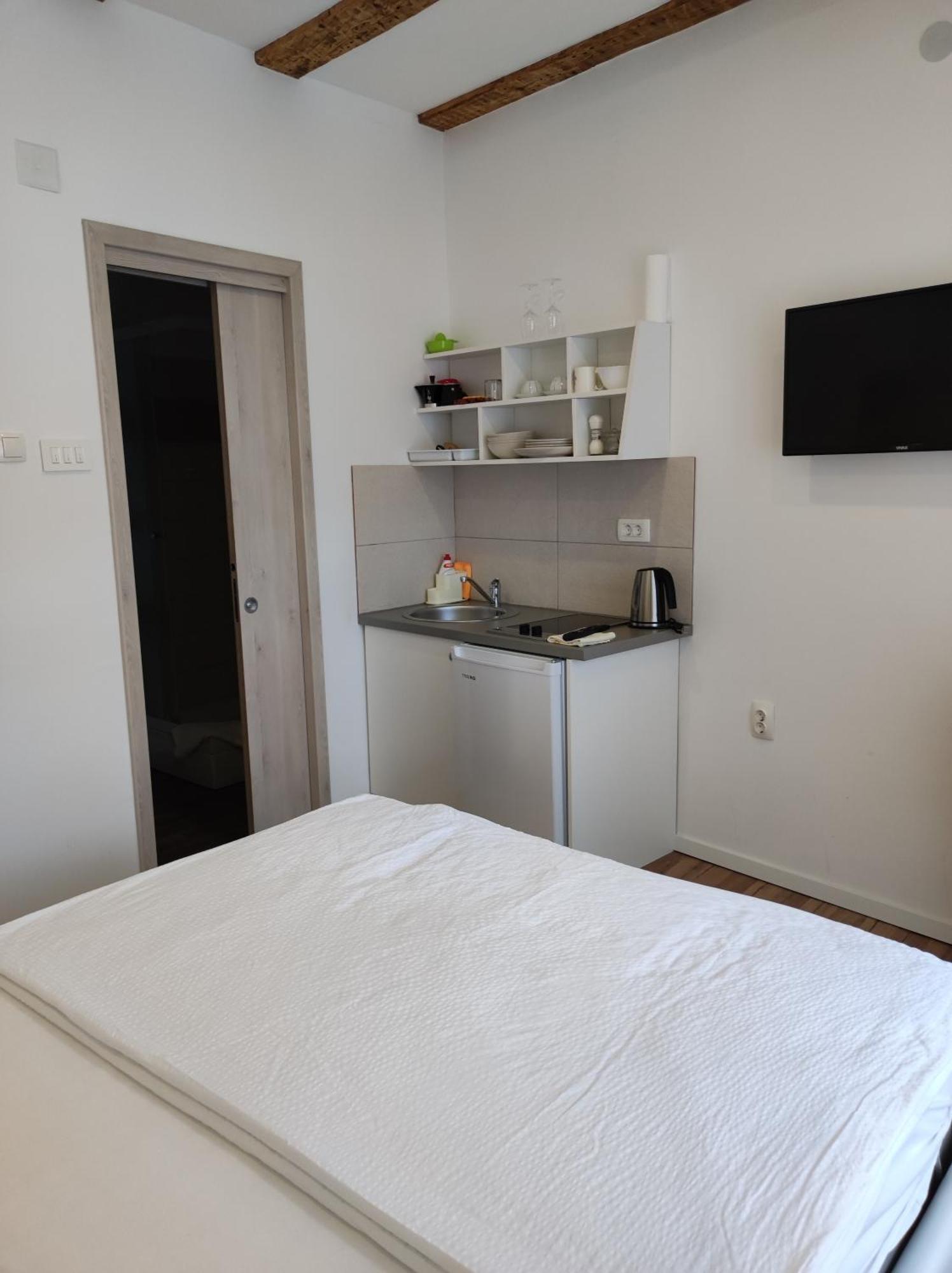 Apartments Krstulja Baska  Room photo