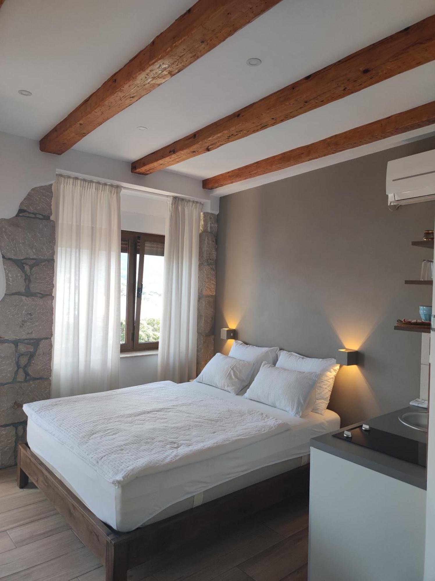 Apartments Krstulja Baska  Room photo