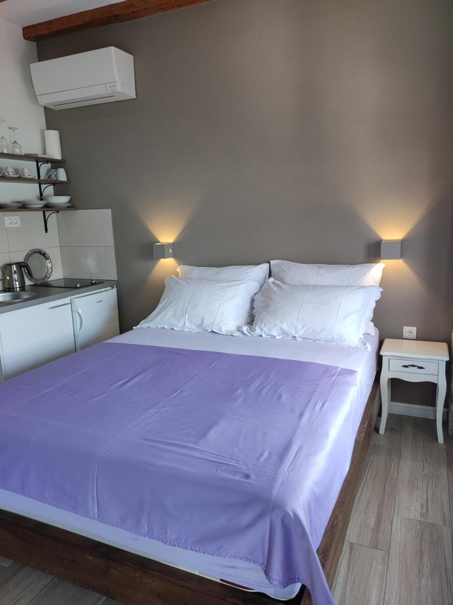 Apartments Krstulja Baska  Room photo